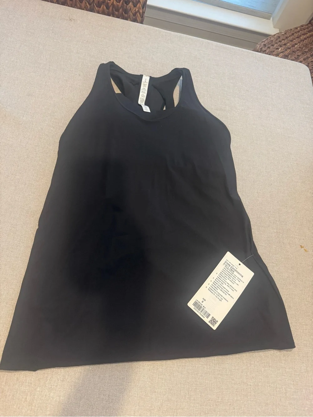 NWT Lululemon Cross Conditioning 2-in-1 Tank Black Medium Support B/C Cup Size 8